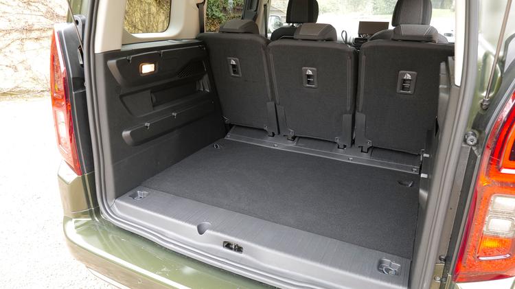 Vauxhall COMBO LIFE ELECTRIC ESTATE 100kW Ultimate XL 52kWh 5dr Auto